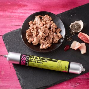 Alternative view of Pussy Deluxe Kaninchen, Ente & frischer Lachs mit Chia-Samen