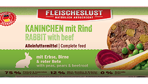 Alternative view of Kaninchen mit Rind mit Erbse, Birne & roter Bete