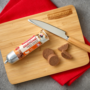 Alternative view of meat & treat Pute